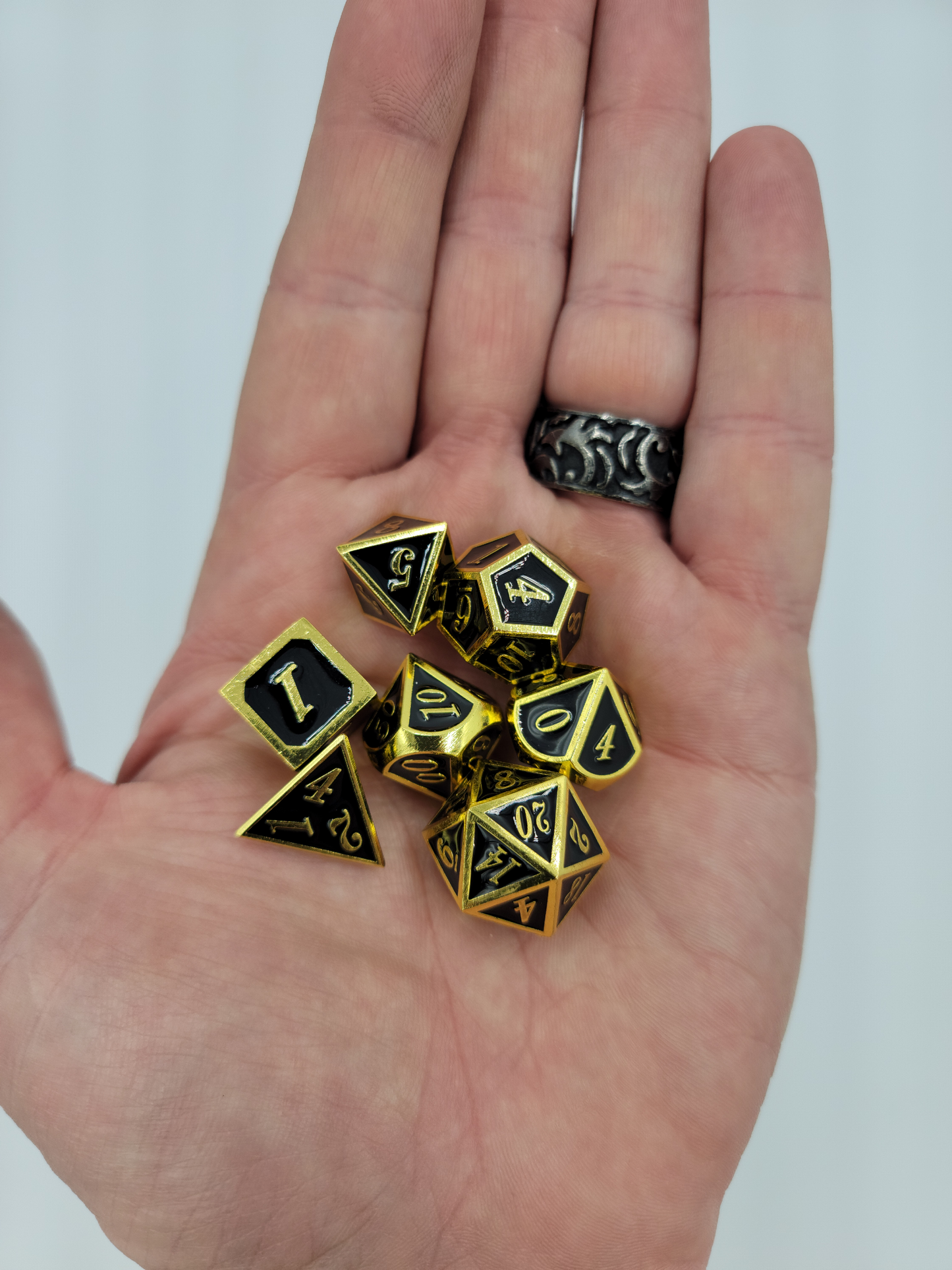Black & Gold Metal 7 Piece D&D Dice Set
