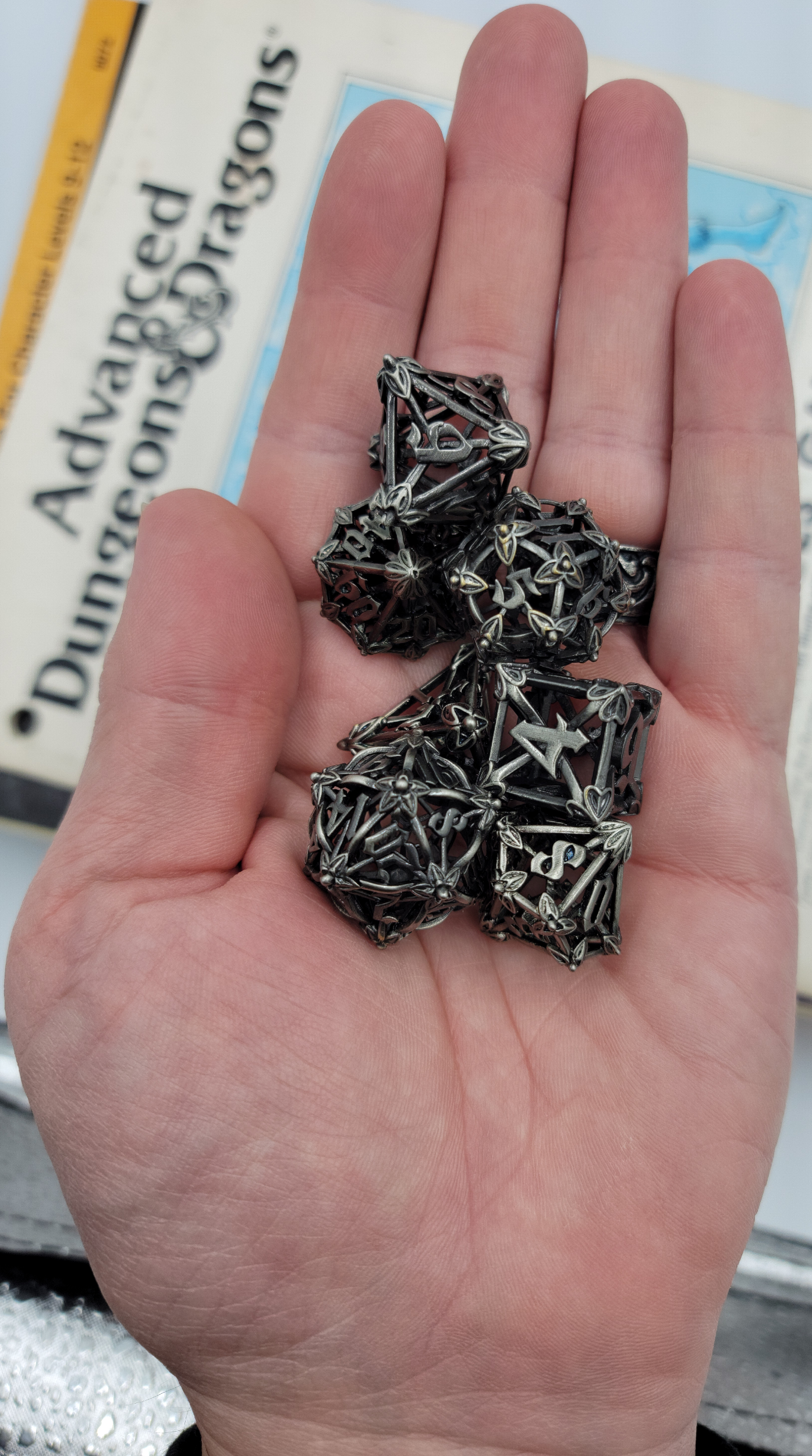 Black/Gray Hollow Metal Caltrops Dice