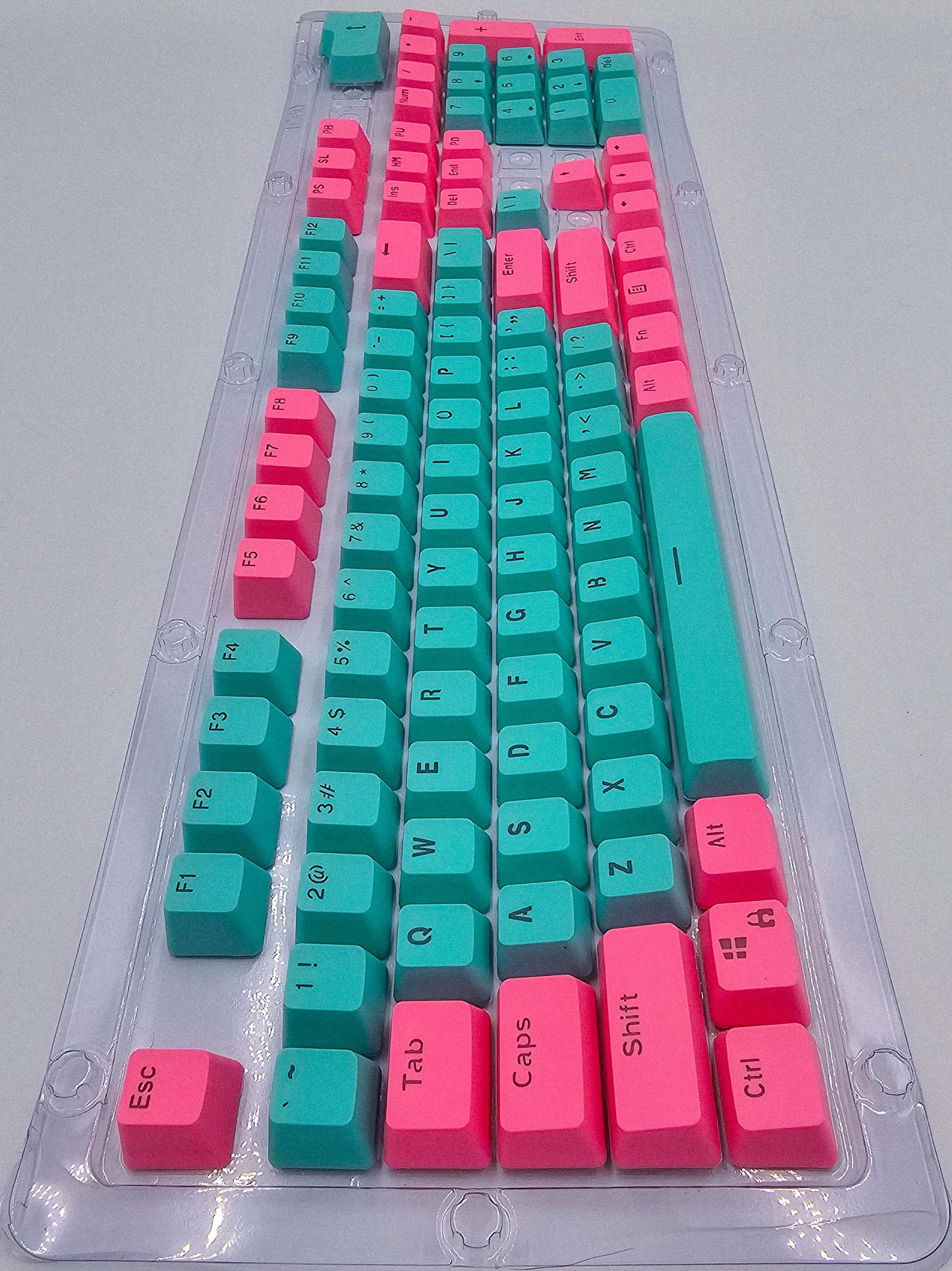 Full Size 104 Key Pink & Turquoise Keycaps