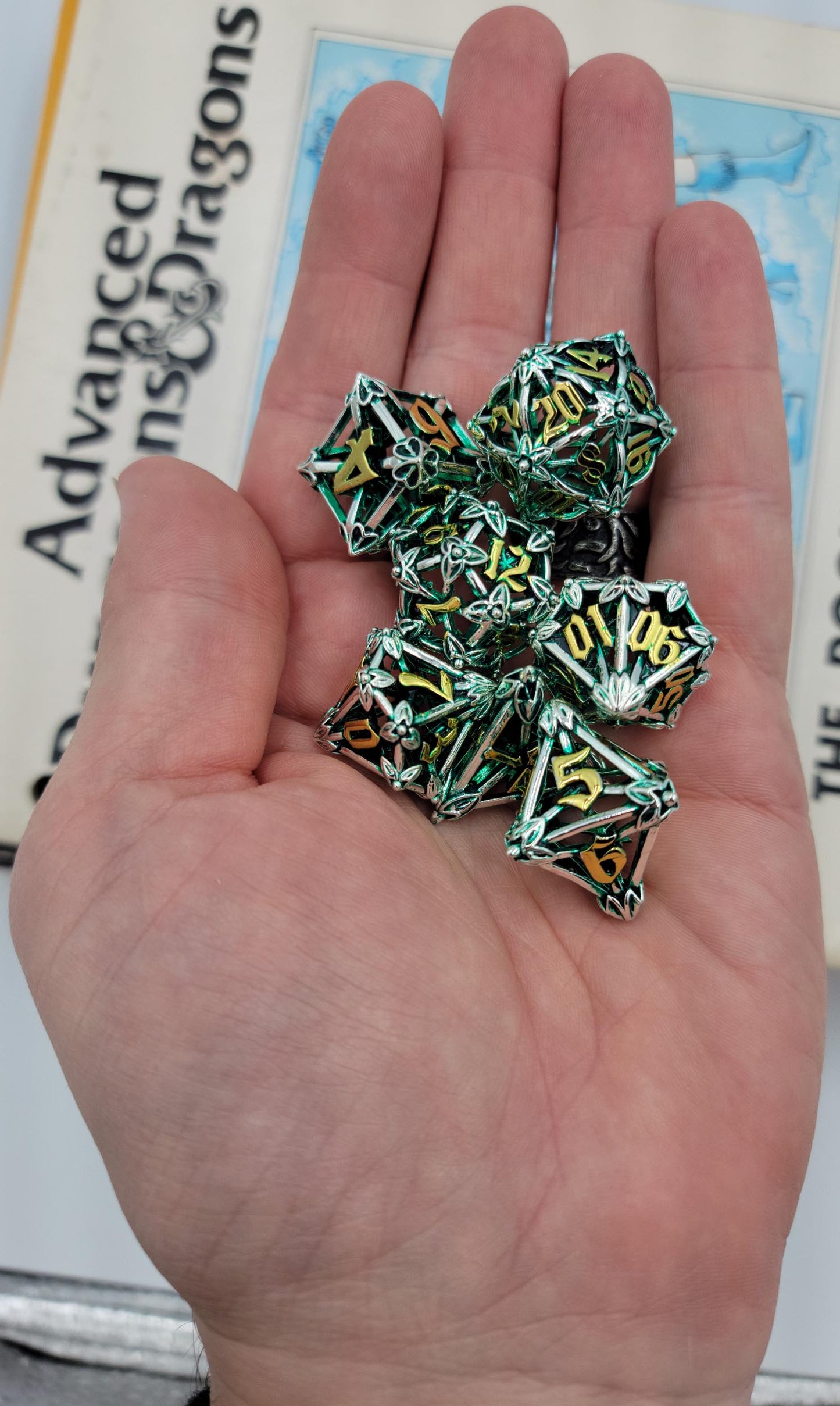 Green, Silver & Gold Hollow Metal Caltrops Dice