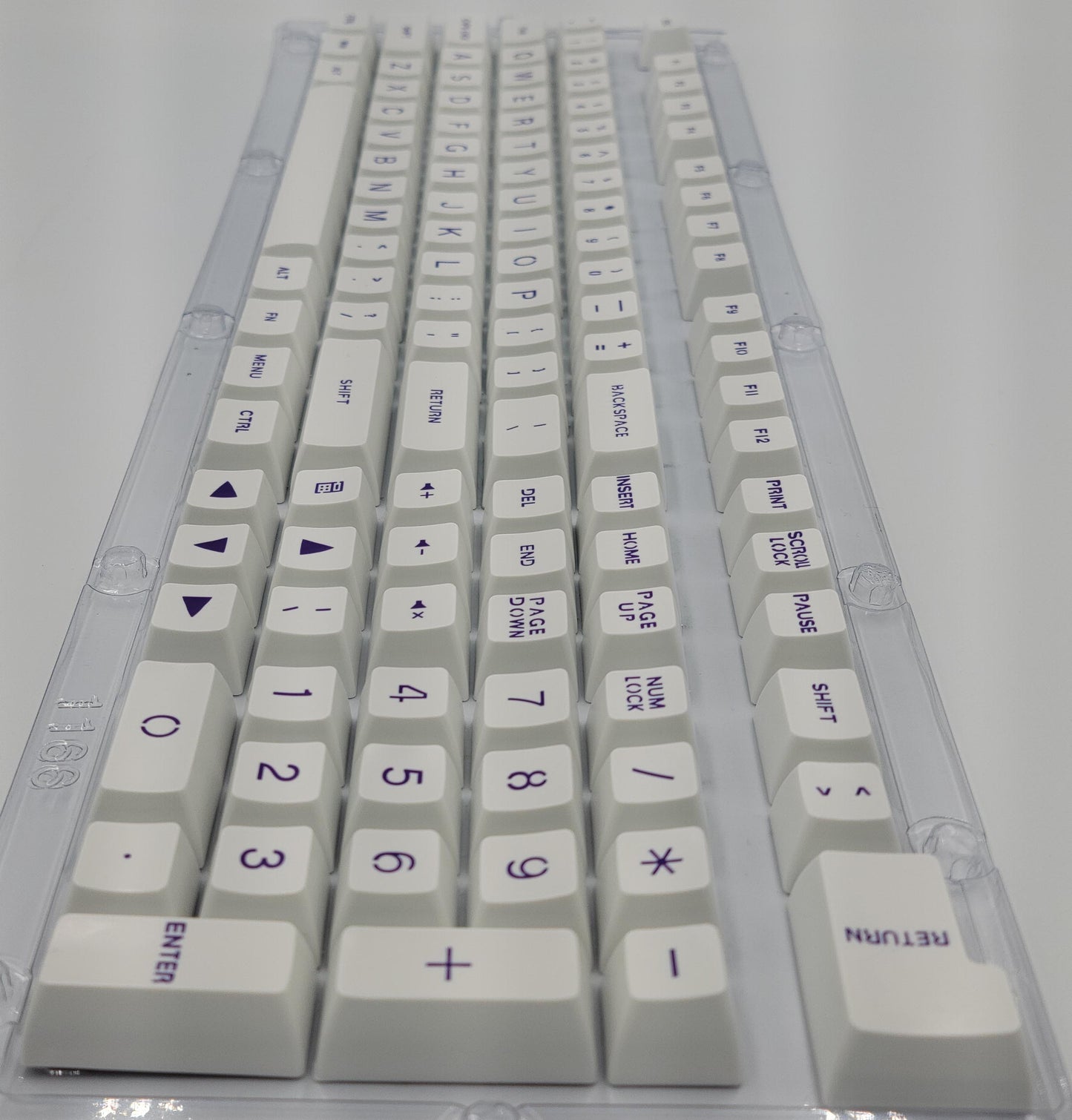 100% Full Size 104 Key White Keycap Set for Mechanical Keybaords