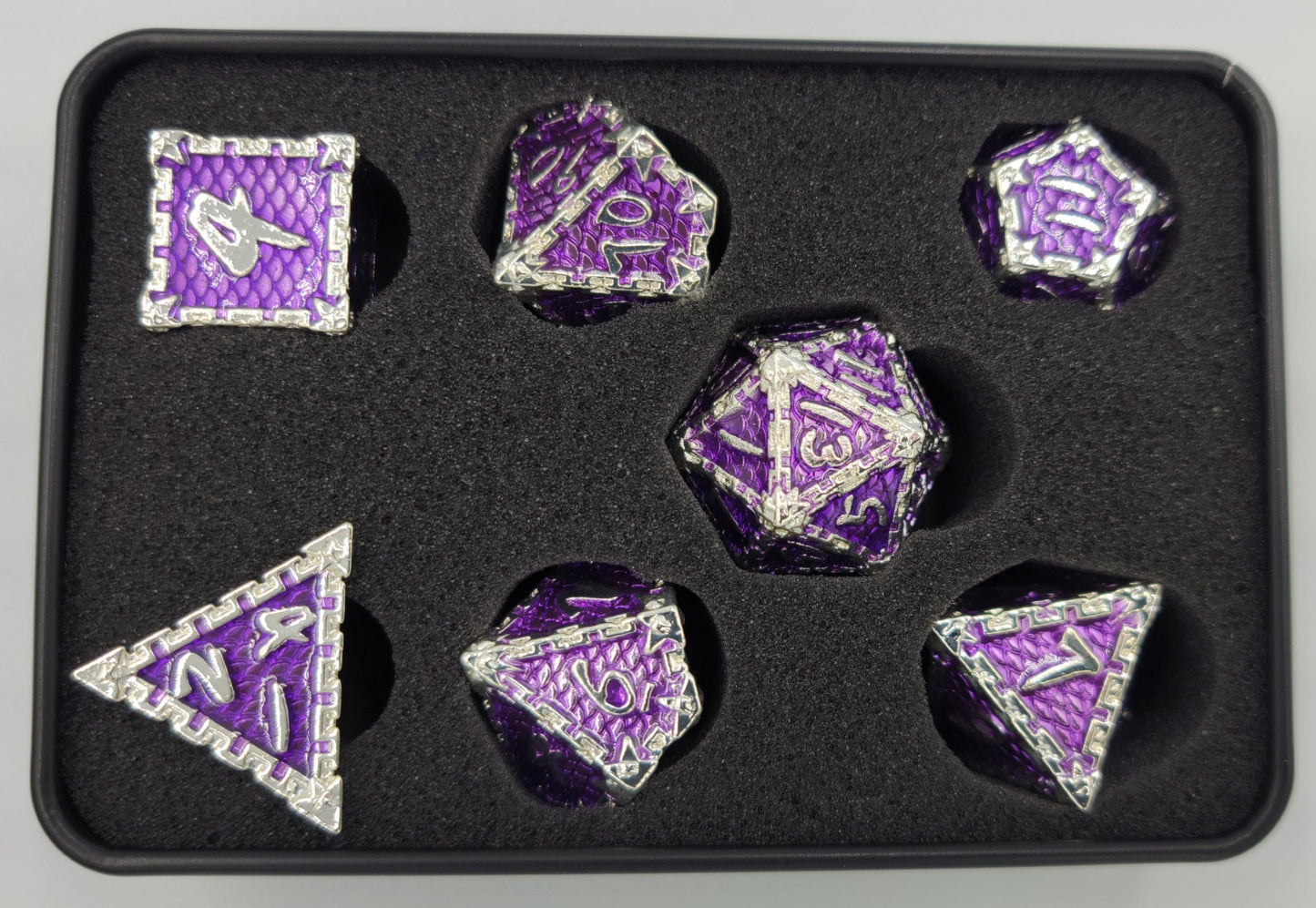 Purple & Silver Dragon Scale Metal 7 Piece D&D Dice Set + Metal Box