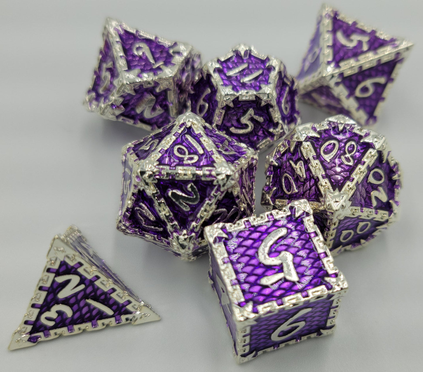 Purple & Silver Dragon Scale Metal 7 Piece D&D Dice Set + Metal Box