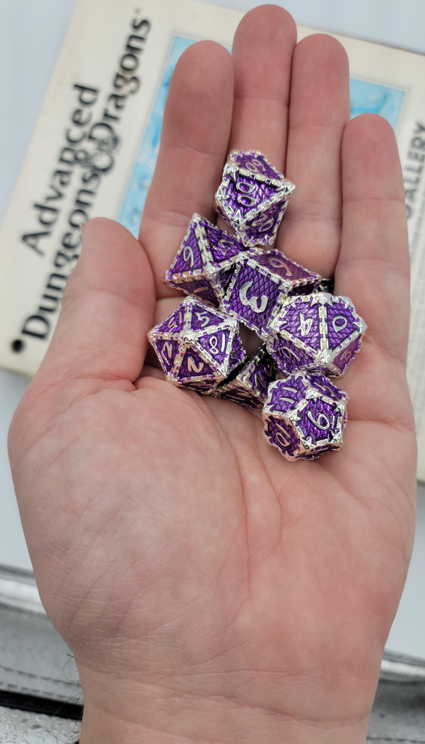 Purple & Silver Dragon Scale Metal 7 Piece D&D Dice Set + Metal Box