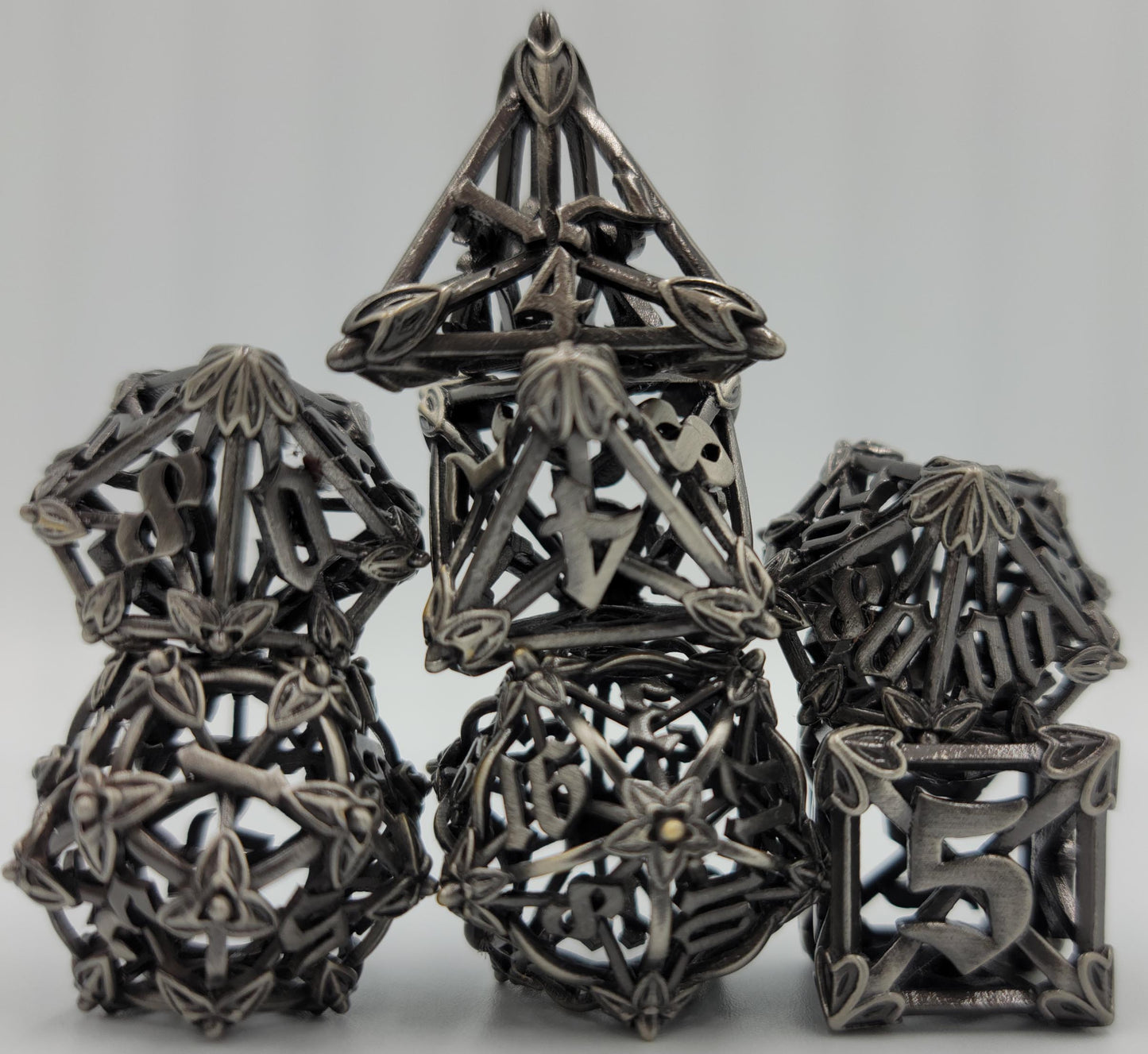 Silver / Gray Hollow Metal Caltrops Dice