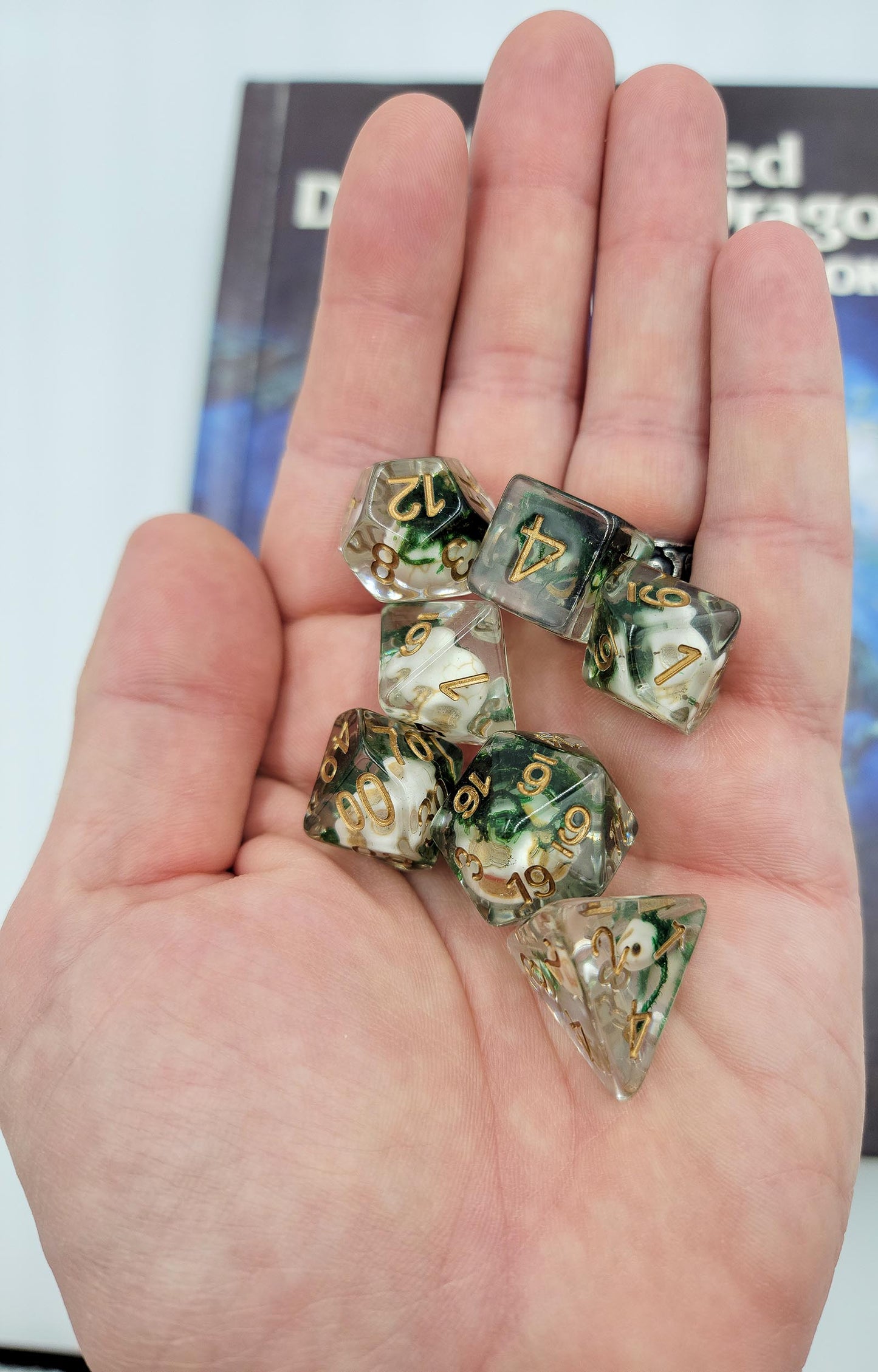 Resin Skull DND Dice Set