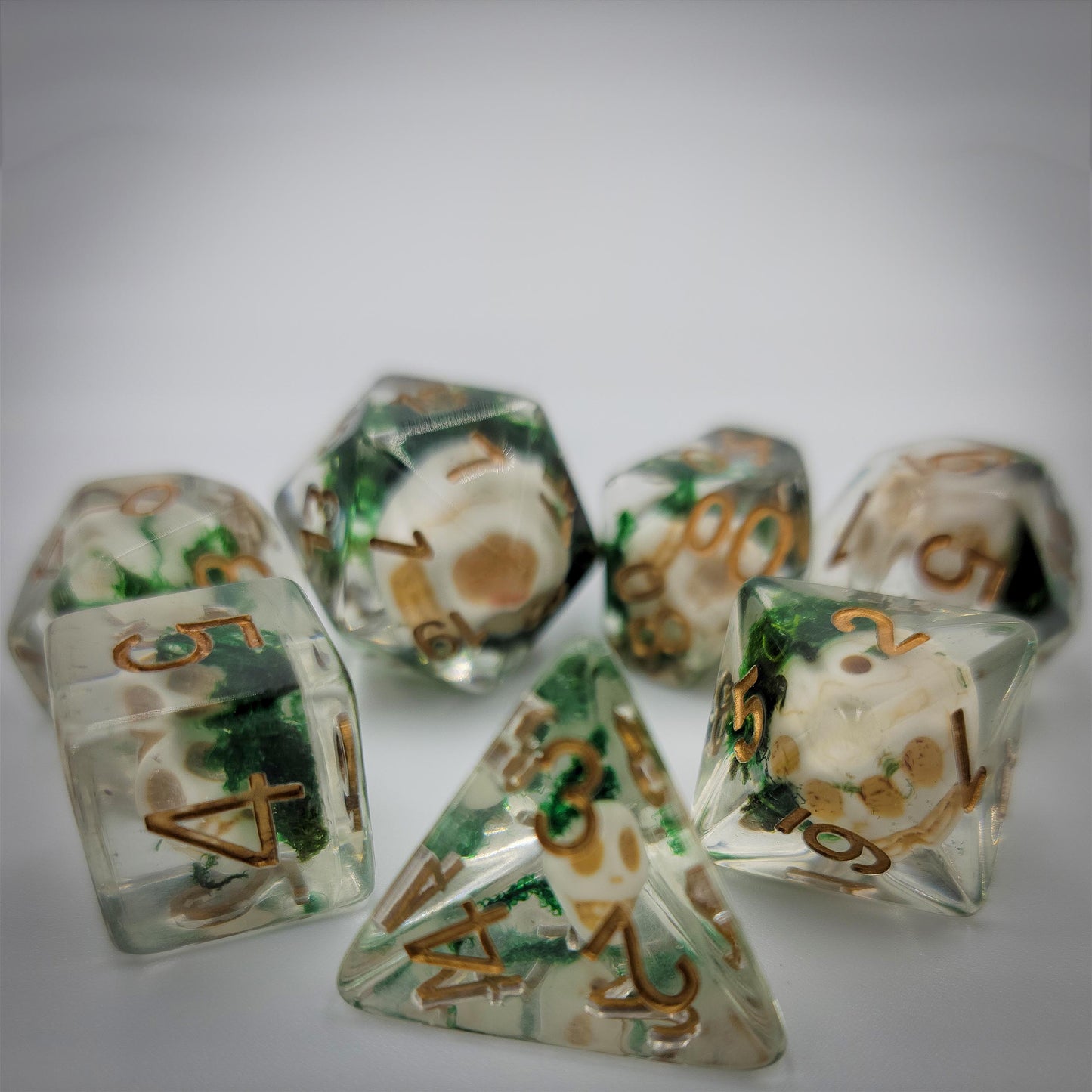 Resin Skull DND Dice Set