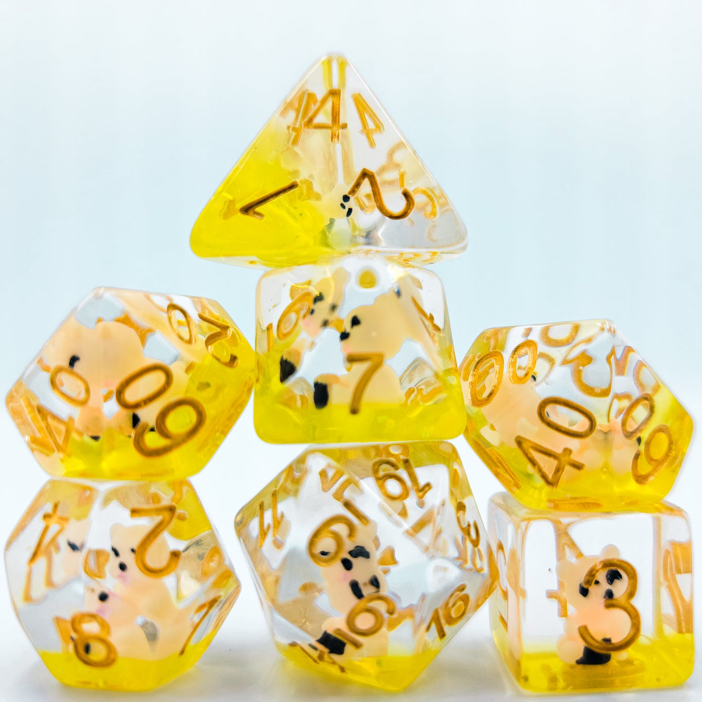 7pcs  Yellow Resin Bear DND Dice Set