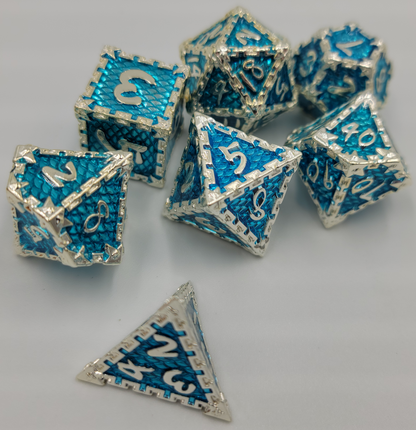 Blue & Silver Dragon Scale Metal 7 Piece D&D Dice Set + Metal Box