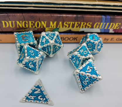 Blue & Silver Dragon Scale Metal 7 Piece D&D Dice Set + Metal Box