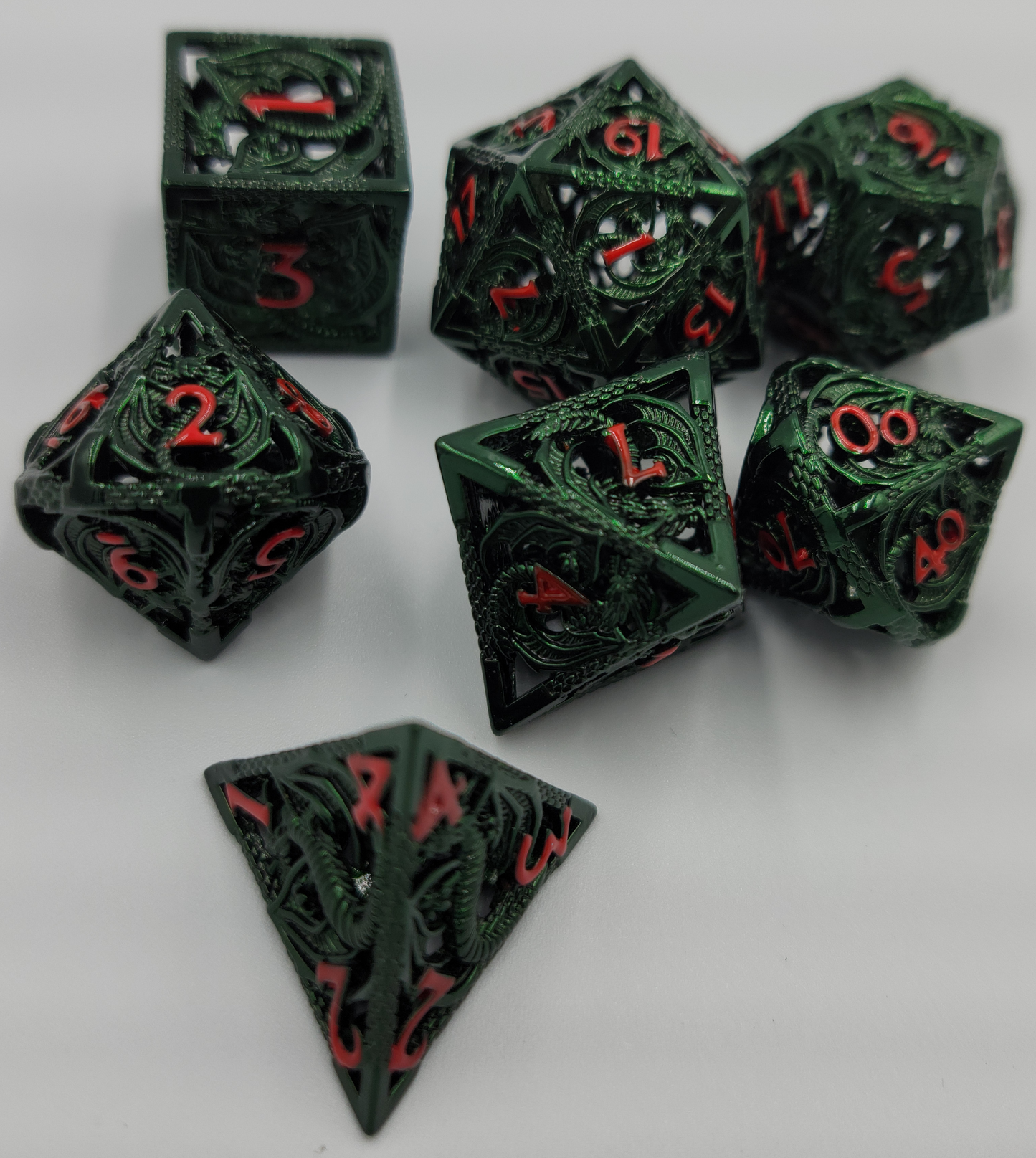 Hollow Metal Green & Red Dragon DND Dice Set