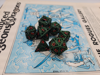 Hollow Metal Green & Red Dragon DND Dice Set